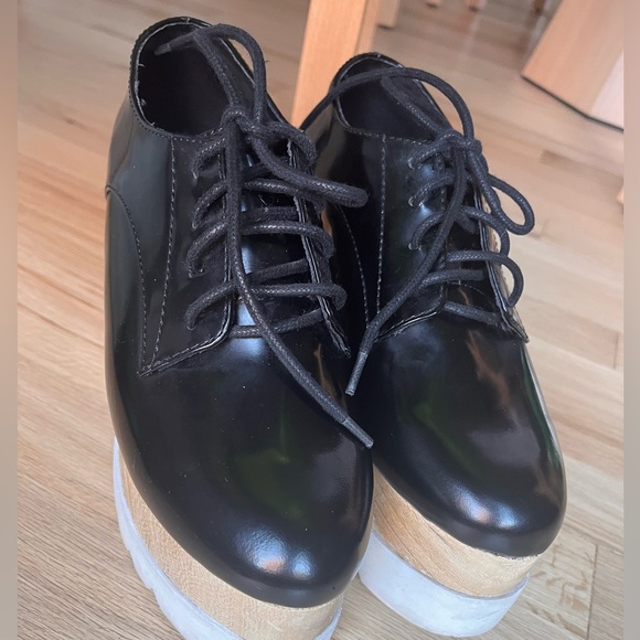 Jeffrey Campbell Black Patent Leather Platforms - Picture 2 of 4